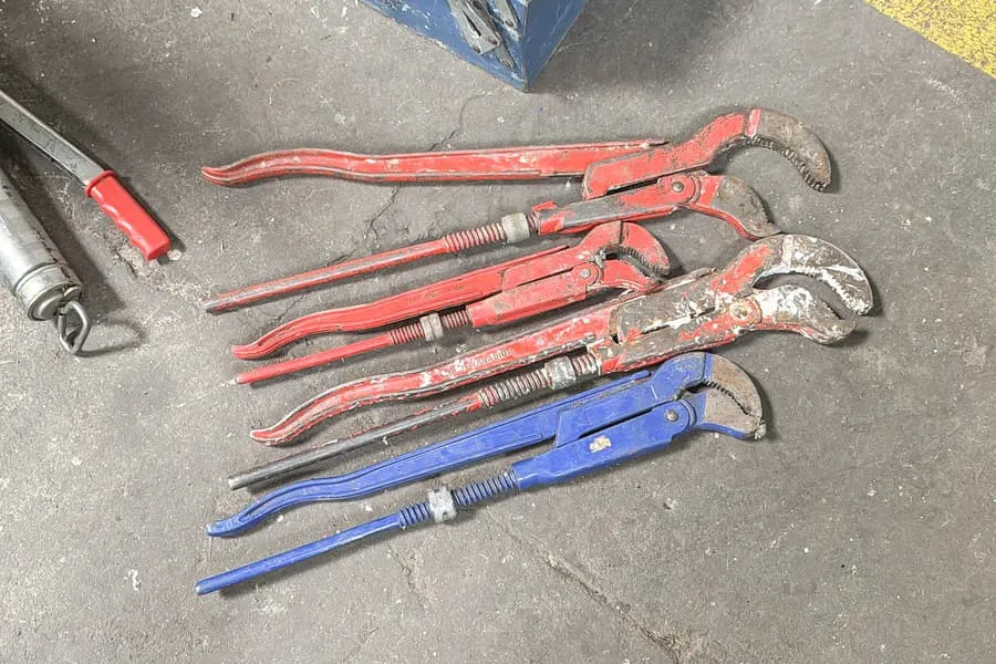 4 csőkulcs