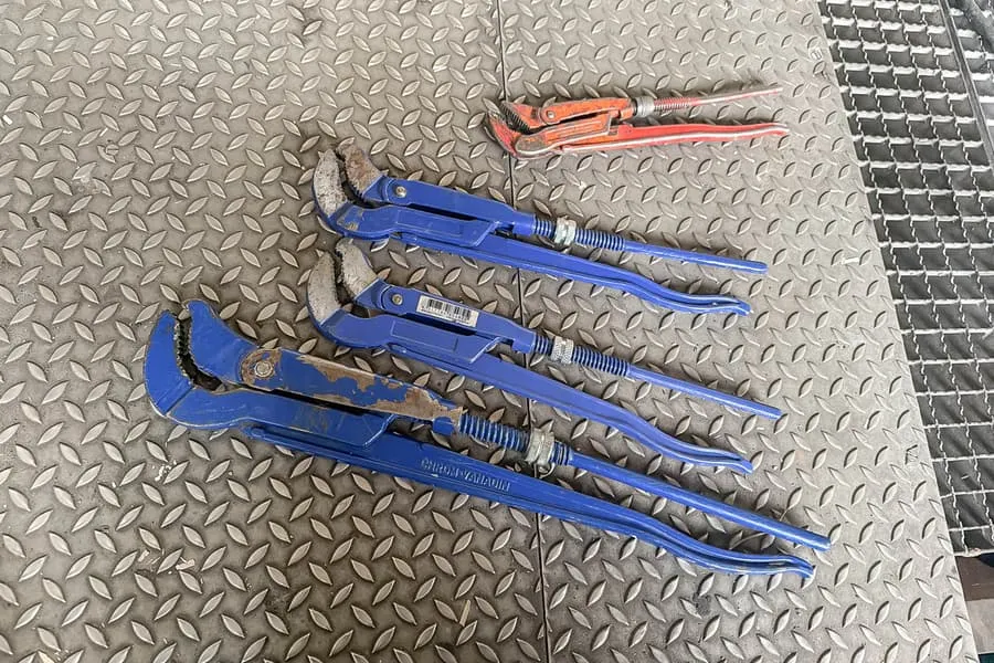 4 csőkulcs