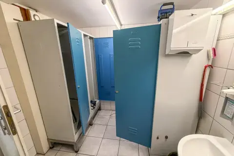 2 Spinde