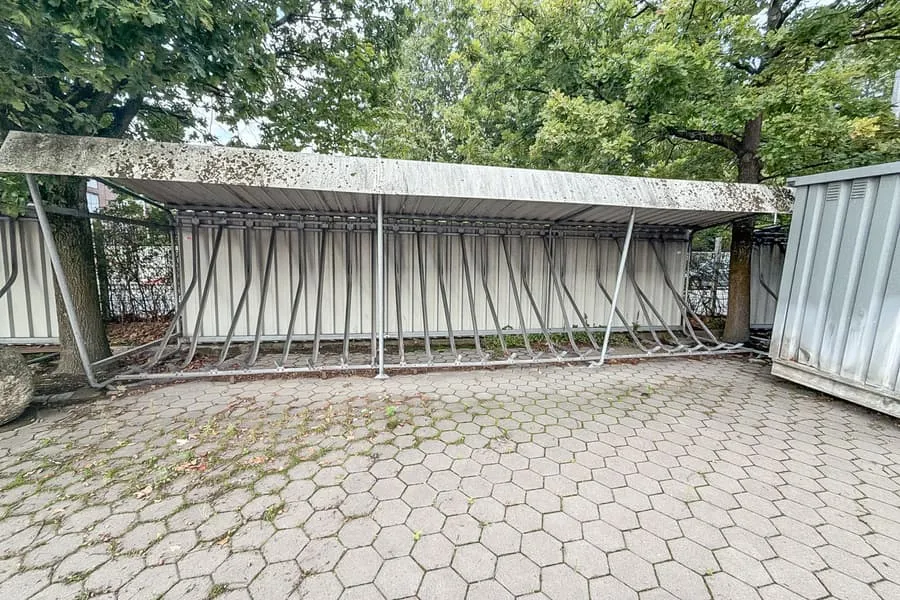 Zastřešené parkování kol