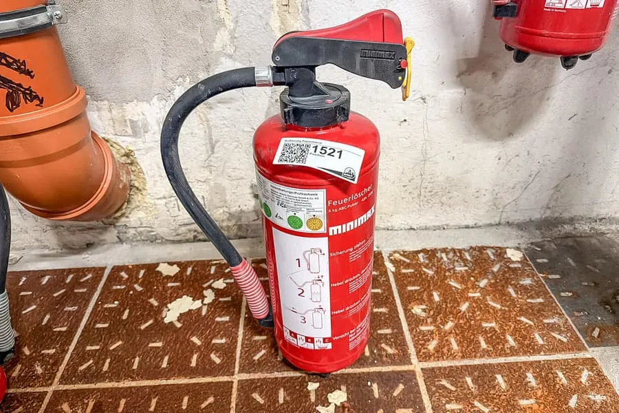 Hasicí přístroj, 6 kg prášek ABC