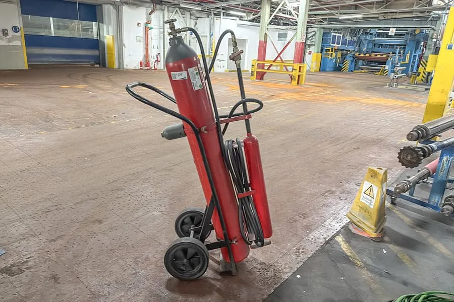 Feuerlöscher Minimax, 25 kg B CO2