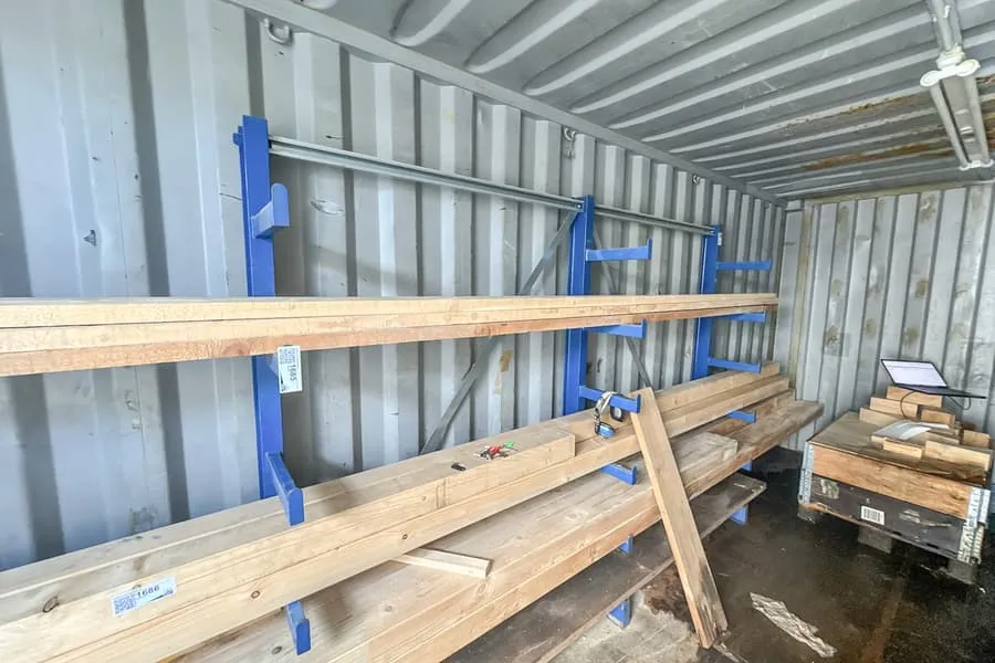 Rayonnage à bras cantilever
