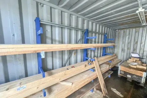 Rayonnage à bras cantilever