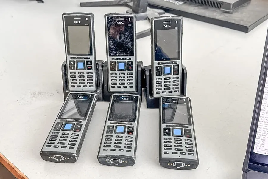6 телефонов NEC I1766