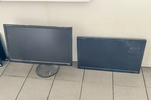 2 monitors Iiyama ProLite B2780HSU