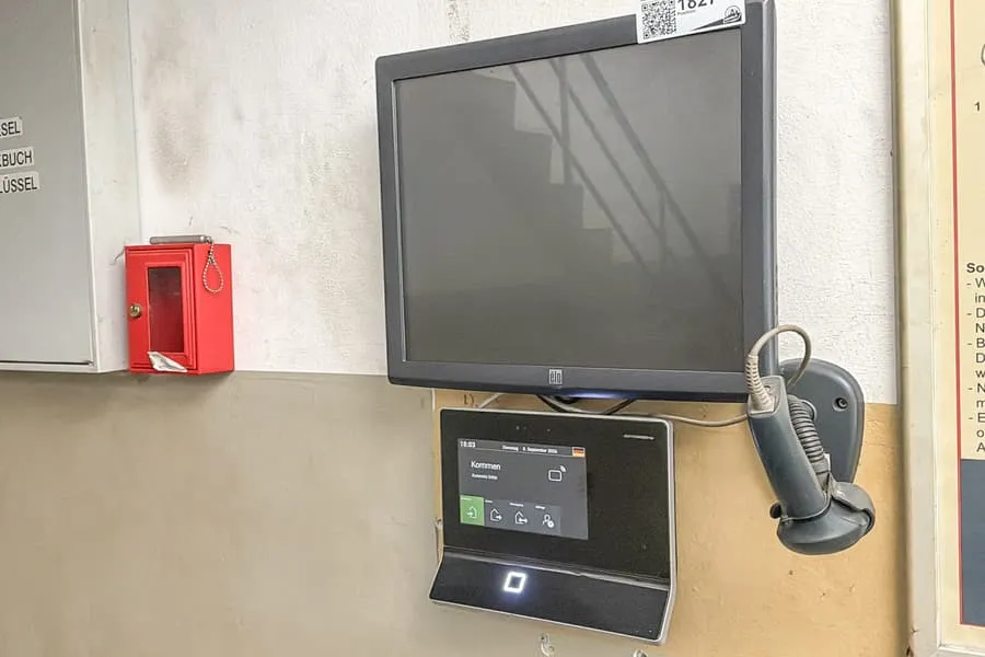 Terminal rejestracji czasu pracy Dormakaba