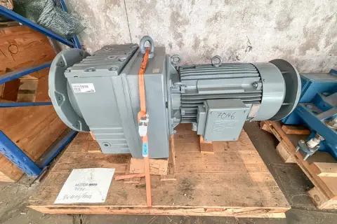 Приводной двигатель RF167