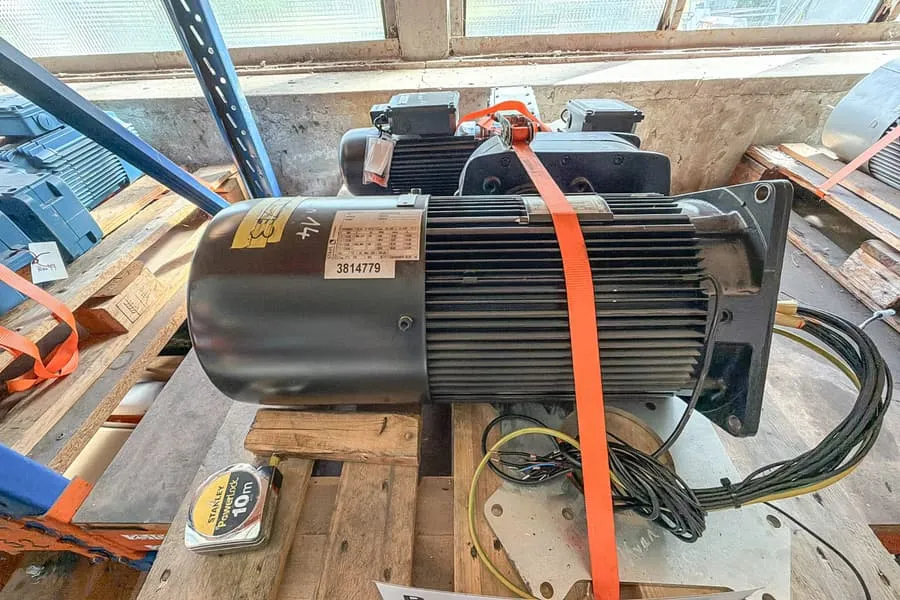 3 kraanmotoren