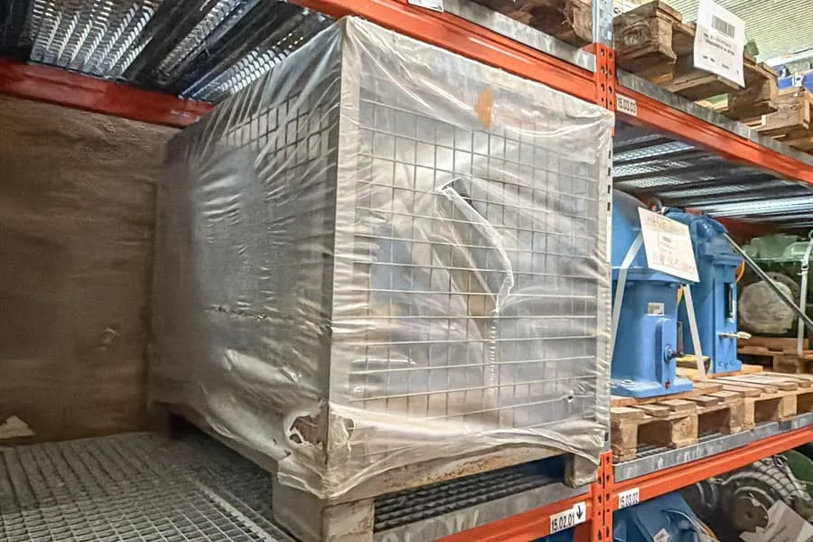 Gitterbox met tandwielen