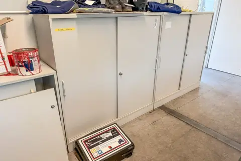 2 schuifdeurkasten