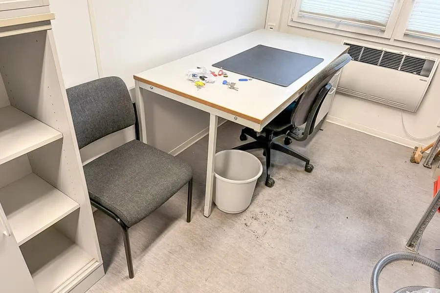 Table et 2 chaises