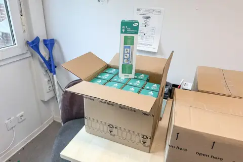 12 butelek płynu do przemywania oczu Wero P5, po 500 ml