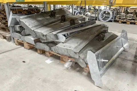 18 transportplaten, verzinkt