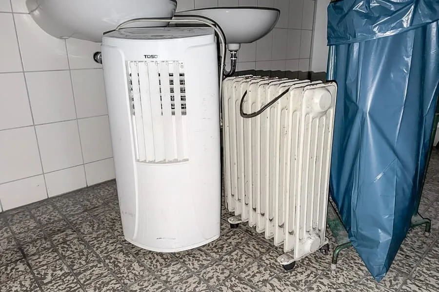 Mobiles Klimagerät und Elektroheizkörper