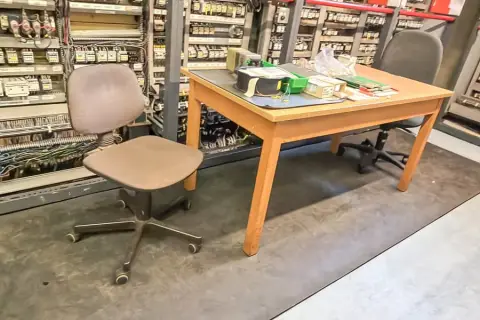 Tafel en 2 stoelen