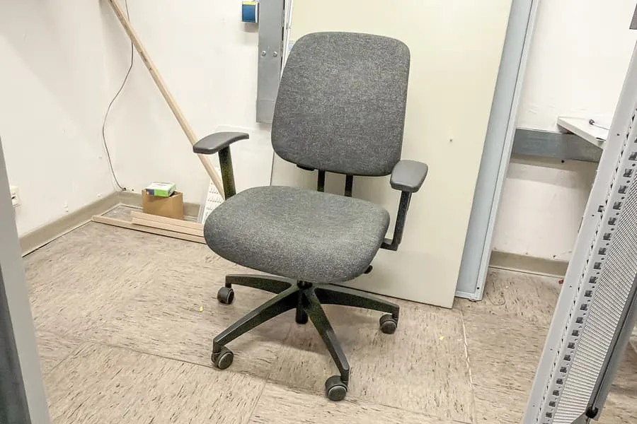 Kancelářská otočná židle