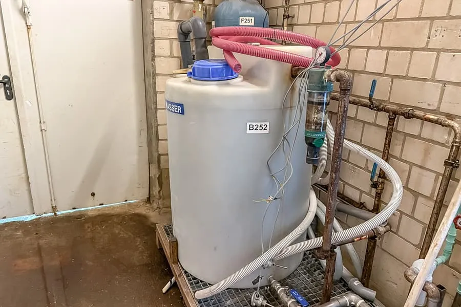 Réservoir en plastique