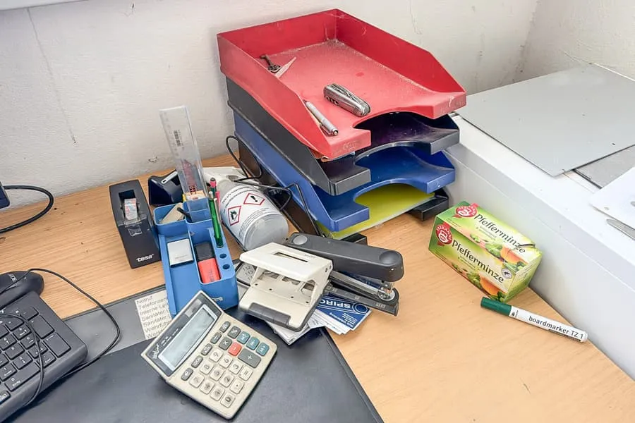 Lot de fournitures de bureau