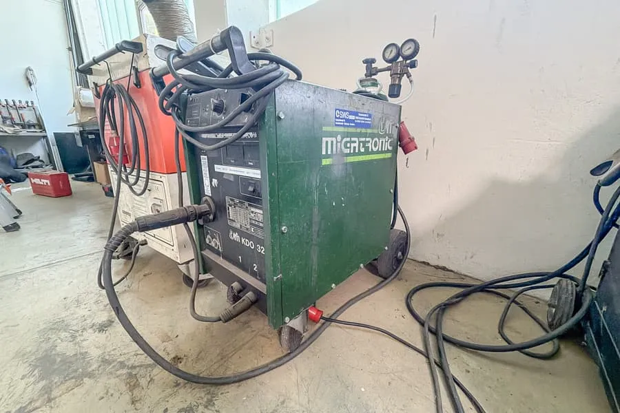 Svařovací stroj MIG Migatronic KDO 325