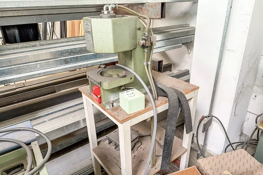 Pneumatic press Schüco 290124 II