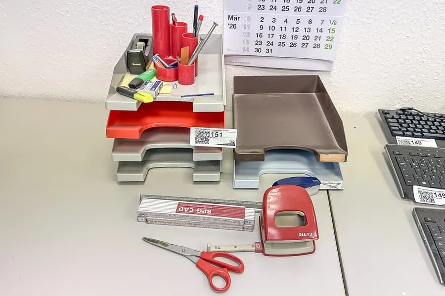 Mixed lot: office supplies