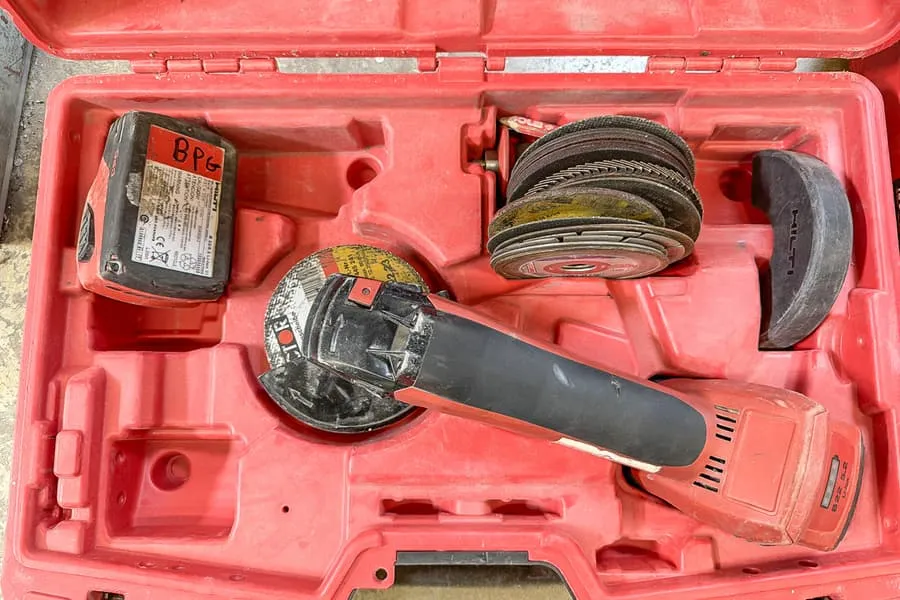 Cordless angle grinder Hilti AG 125-A22