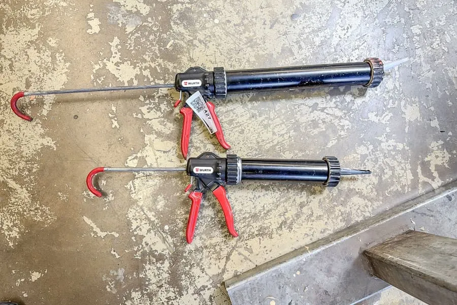 2 cartridge guns Würth