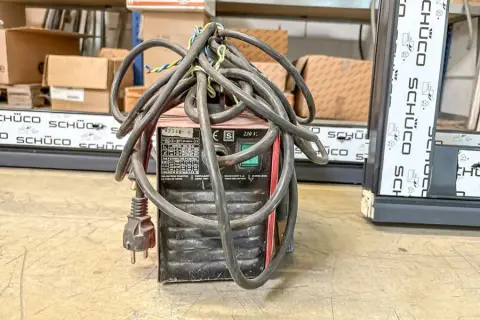 Poste à souder portable 1600, défectueux