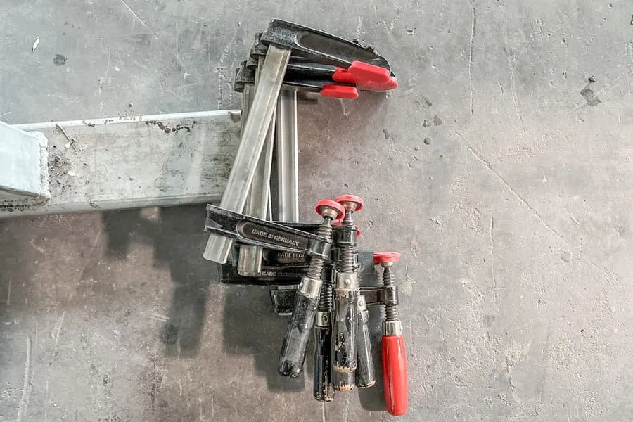 6 screw clamps