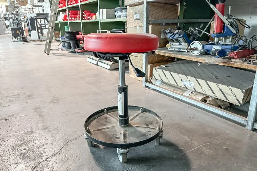 Workshop stool Arebos AR-HE-WH 136, mobile