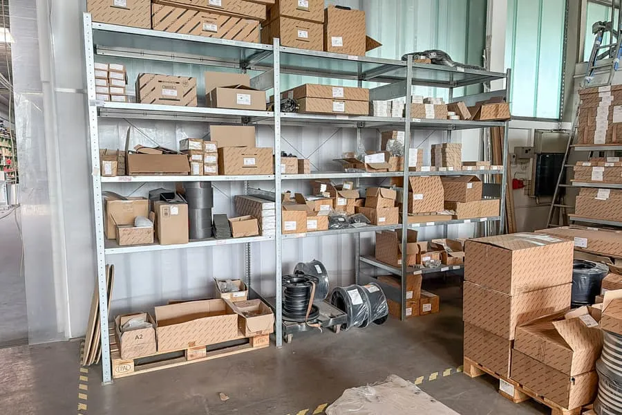 Slot-in shelving