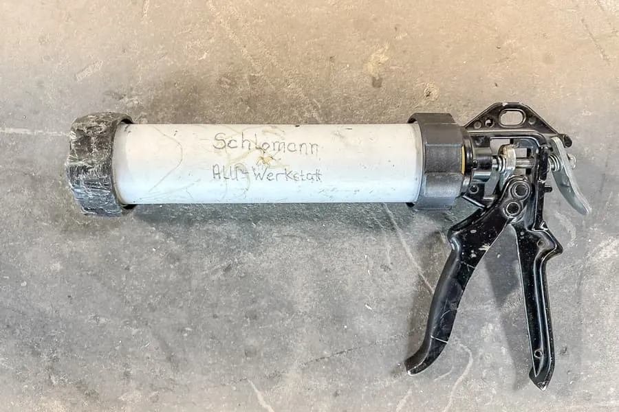 Pistolet à cartouches