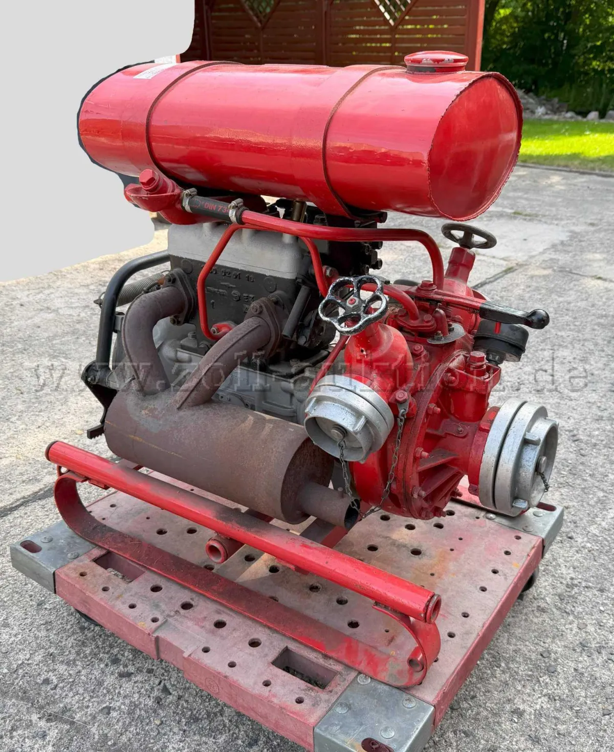 1 Tragkraftspritze (TS 8/8) VEB Feuerlöschgerätewerk Jöhstadt
