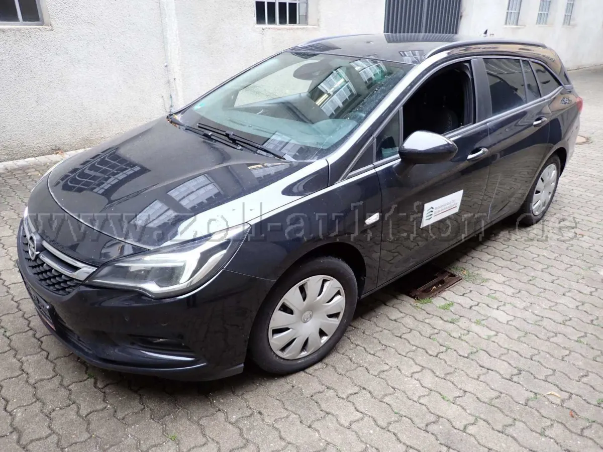 1 Opel Astra K Sports Tourer 1.6 CDTI Business