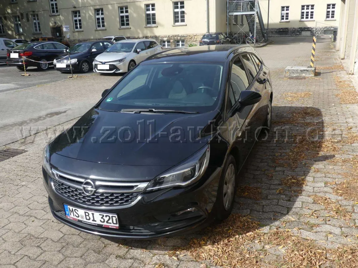 1 Opel Astra K Sportstourer 1.6 CDTI Business *автомат* всесезонные шины
