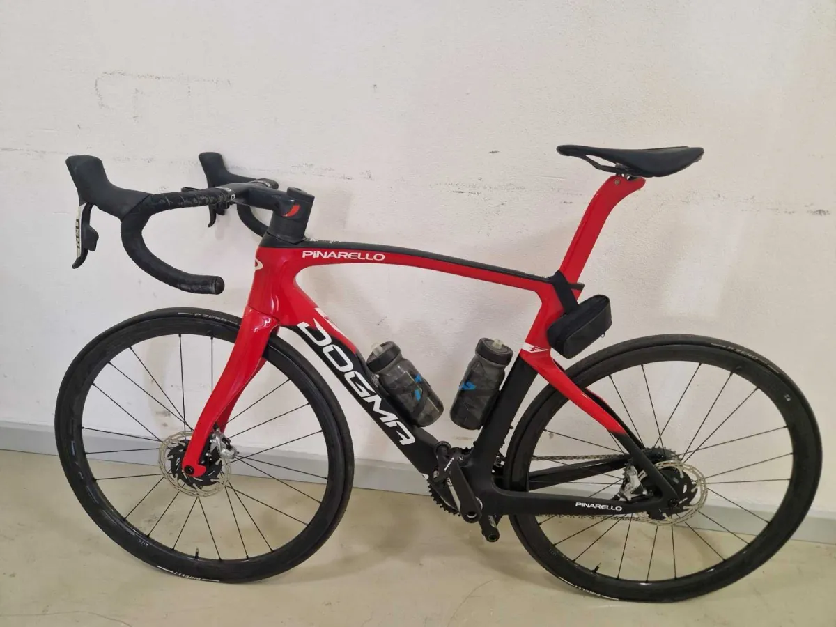 1 rower szosowy PINARELLO DOGMA F, 28 cali