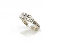 Ring, 18kt Weißgold, 10 Brillanten zus. ca. 0.70 ct., 4 weitere kleine Besatzdiamanten, 5.9 g, RM 59.5