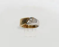 Bague, or jaune/or blanc 14 carats, 2 petits brillants, env. 5.5 g, taille 54