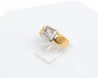 Pierścionek solitaire, złoto żółte 18kt, diament ok. 0,15 ct, ok. 6,2 g, rozmiar 46