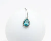 Hanger aan ketting, 18kt witgoud, apatiet ca. 2,40 ct., 2,7 g, 41 cm of 44 cm lang