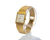 Audemars Piguet, Damenarmbanduhr, 18kt Gelbgold, rechteckiges Gehäuse, im Boden num. 26926, weißes Zifferblatt mit Strichindies und Signatur "Audemars Piguet / Geneve / Swiss", Werk mit Handaufzug num. 86780, feines verlötetes Gliederarmband mit...