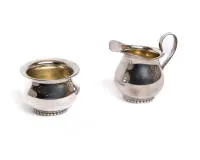 Dzbanek do śmietanki i cukiernica, Wilkens, srebro 835, każdy z perłowym brzegiem, wys. 7 cm / 4,5 cm, łącznie ok. 113 g