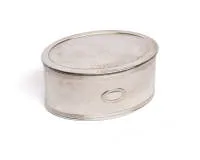 Oval lidded box / snuffbox, Italy, silver 800, 4.5 x 10 x 7 cm, approx. 144 g