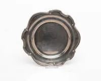 Assiette bombée, Potsdam, 1888 - 1945, argent 800, marquée Gadebusch / Potsdam, bord profilé et plusieurs fois bombé, ø env. 25,5 cm, env. 414 g