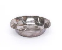 Schale, Silber 830, Hammerschlagdekor, H. 4.5 cm, ø ca. 17.5 cm, 164 g