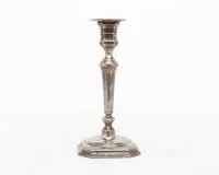 Candlestick in classicist style, Prato, Italy, last third 20th c., silver 800, tapering shaft on octagonal base, h. 20 cm, approx. 241 g