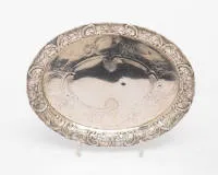 Tray, oval, silver 800, smooth base with engraving in the centre, wide floral-decorated rim, 26 x 21 x 2 cm, approx. 280 g