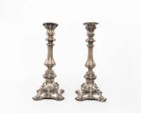 Pair of candlesticks, silver, 13-lot, hallmarked, 18th/19th c., tall foot, quatrefoil base, scrolled feet, baluster stem, 30 cm high, approx. 354 g and approx. 356 g, one drip pan not matching, silver 925