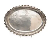 Plateau, Art nouveau, Wilkens, argent 800, modèle n° 150541, décor floral Art nouveau repoussé ultérieurement, forme ovale à bord ondulé, 824 g